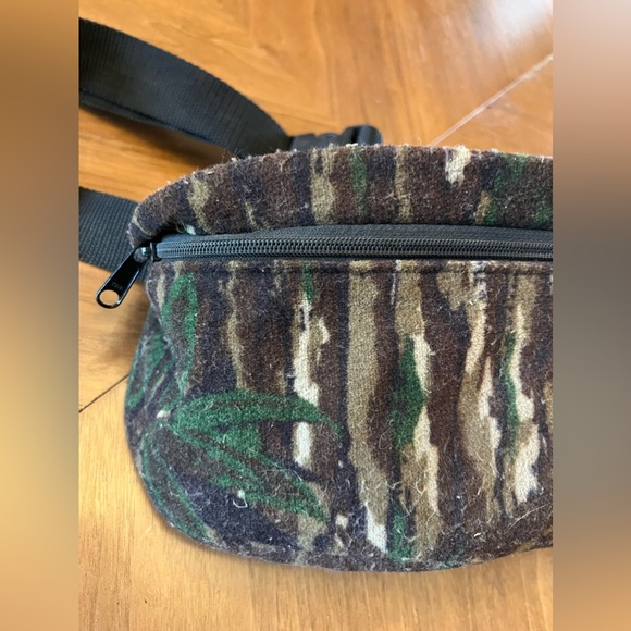 Vintage Fieldline Camo Fanny Pack Realtree MADE IN USA - Picture 5 of 7